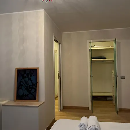 Maison Under The Towers Apartment Bologna